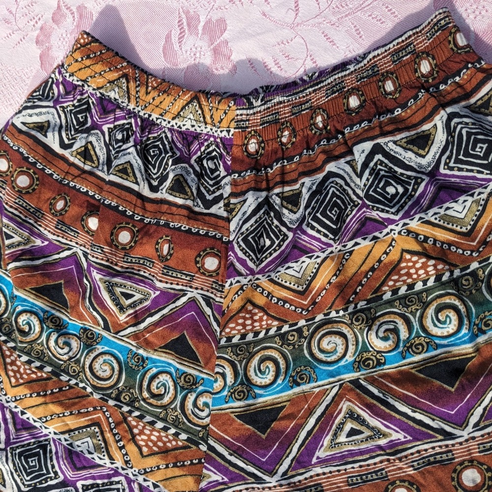 Vintage 90s Rayon Geometric Shorts M Gold Detail Boho Hippie Wide Leg Festival - Picture 2 of 11